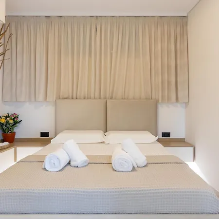 Apartment The View - Tiffany Luxury 2 Bedroom Free Parking,