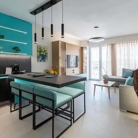 Apartment The View - Tiffany Luxury 2 Bedroom Free Parking, Sarande