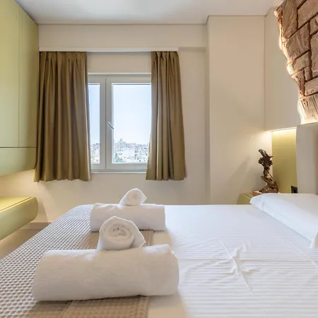 The View - Tiffany Luxury 2 Bedroom Free Parking, Apartment Sarande